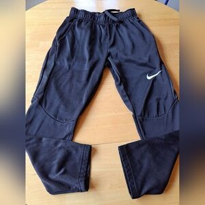 Boys Nike Dry-Fit Athletic pants size M